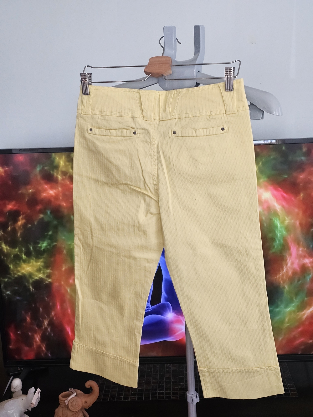 ❗️ MYMICHELLE Light Yellow Cropped Pants with Belt . NWT  ❗️ - Picture 8 of 10